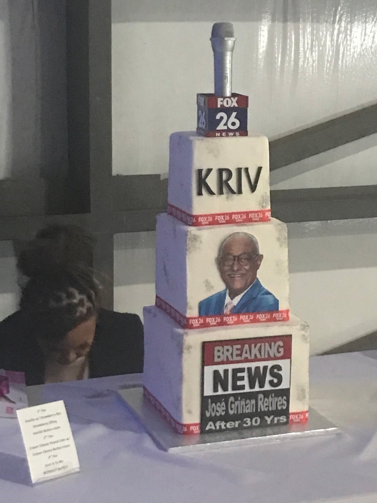 FOX 26 News cake — José Grinan Retires After 30 Yrs